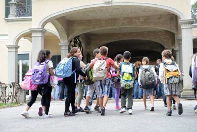 Bocciato In Prima Media Con Troppe Insufficienze, Si Rivolge Al Tar E ...